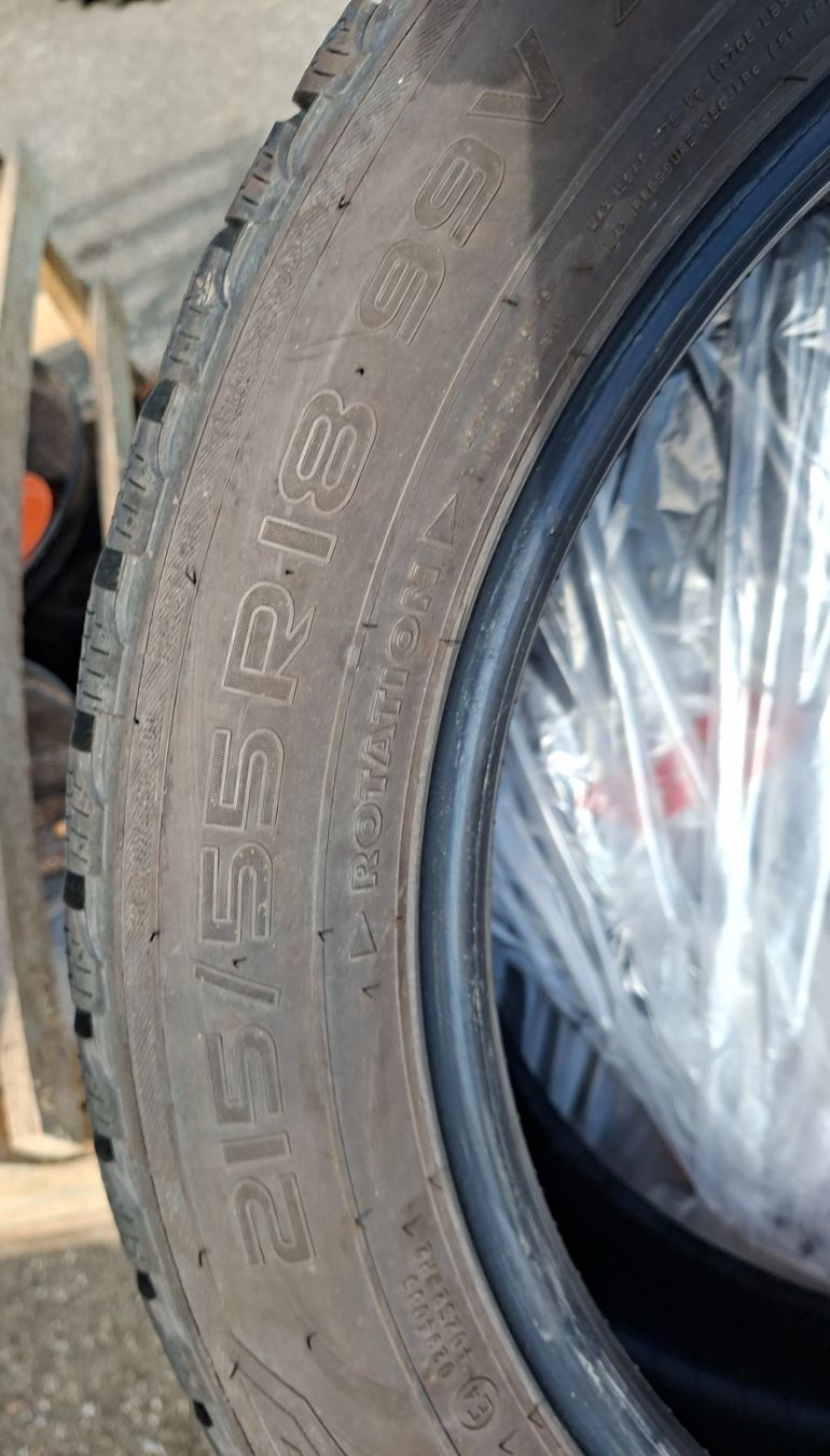 Pneumatici & Ruote complete: Autoreifen 215/55 R18 99V – Usato da Wattenwil venduto da Ziegerich 1