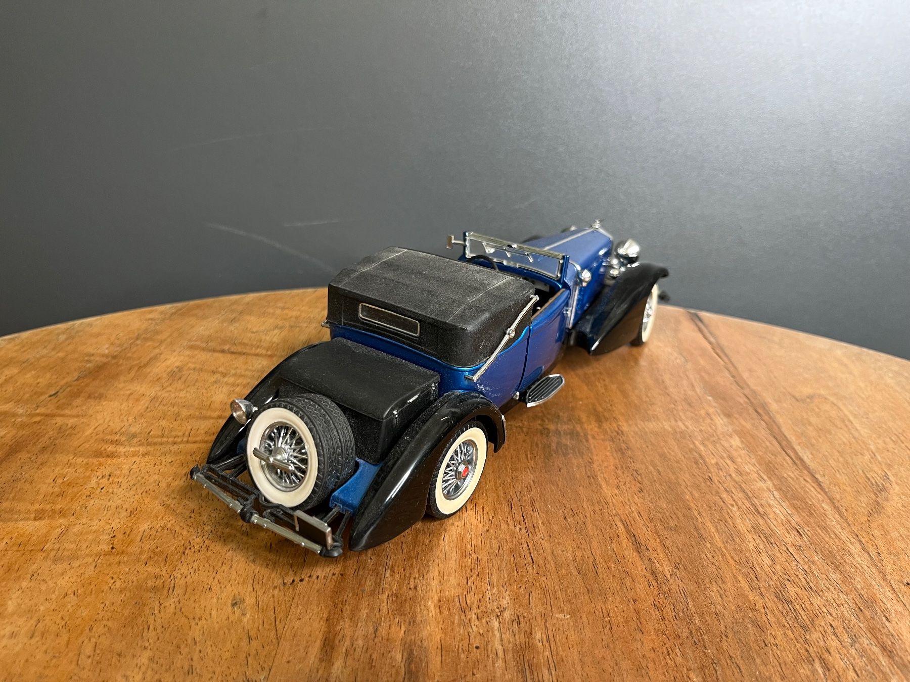 Modellini d'auto: 4 seltene Auto-Klassiker, Sammlermodelle – Usato da Otelfingen venduto da Yossi-68 2