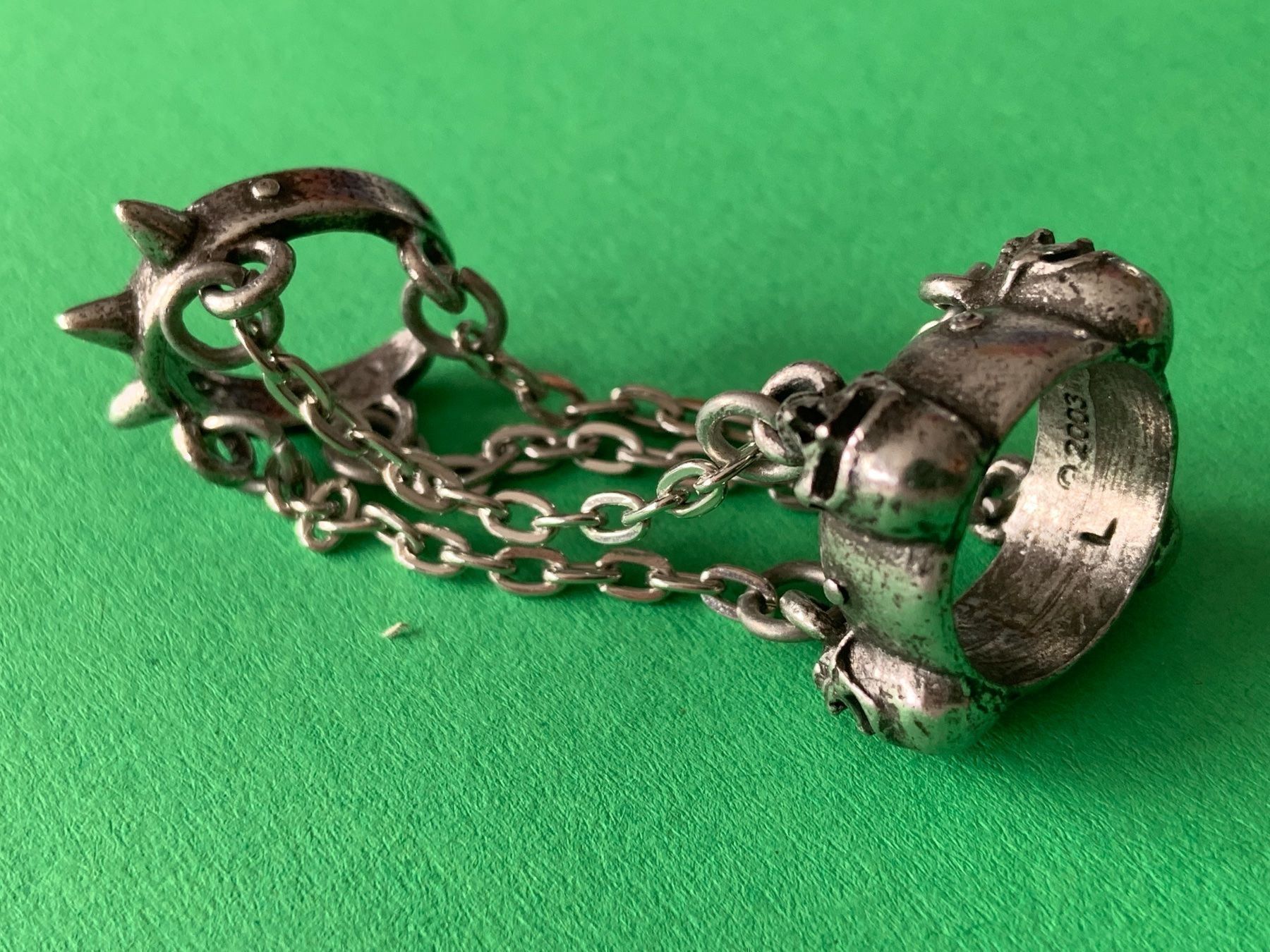 Boucles d'oreille: Fingerring totenköpfe gothisch!!!!! – D'occasion à Dittingen par Bijoubelle 1