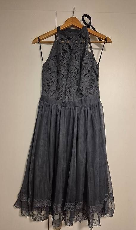Vestiti: Vila festliches Kleid anthrazith Gr. 36 – Usato da Frauenfeld venduto da filipak