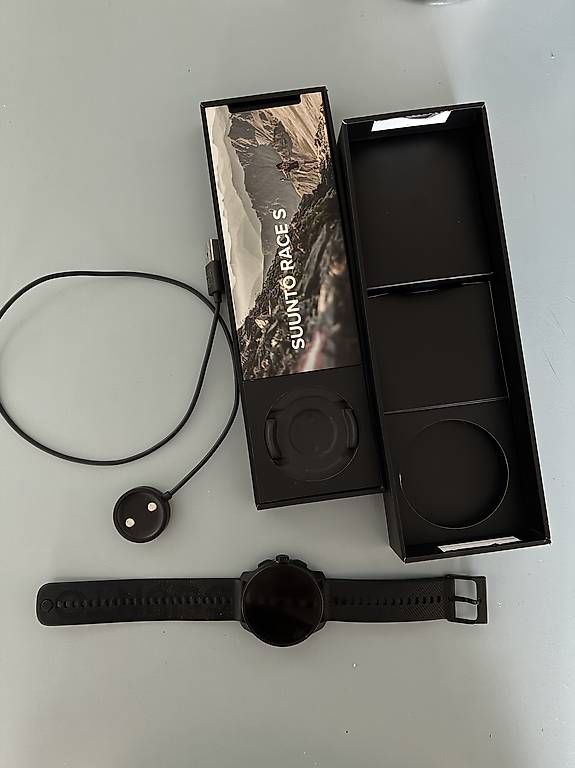 Smartwatch: Suunto Sportuhr – Usato da Hägglingen venduto da Ririmass