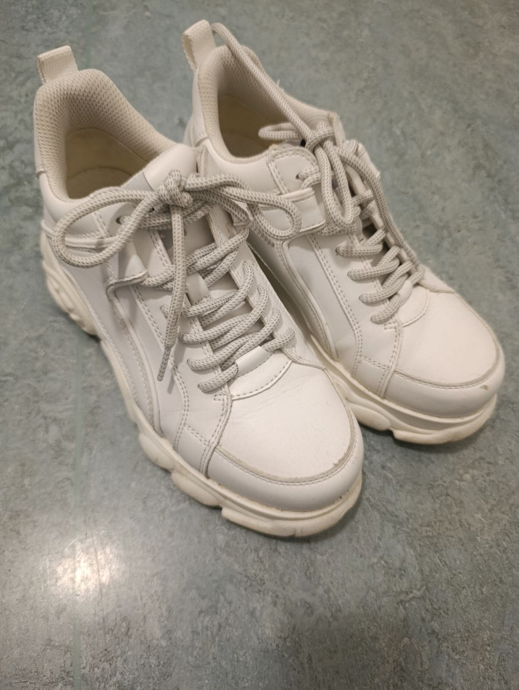 Buffalo Damenschuhe: Buffalo Sneakers – Neu (gemäss Beschreibung) aus Wald ZH von Eleona 1