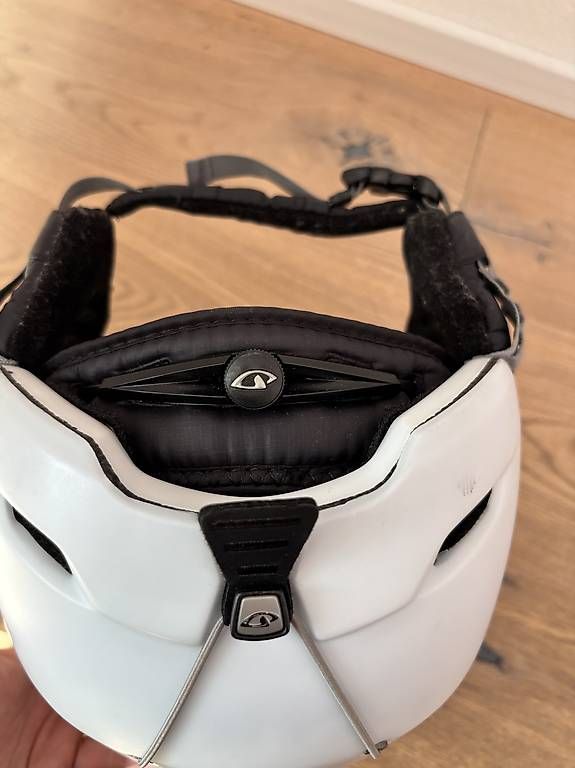 Caschi: Giro Skihelm Damen – Usato da Chur venduto da gio_6rlp 2