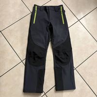 Gut erhaltene Jako-o Softshell outdoorhose 134
