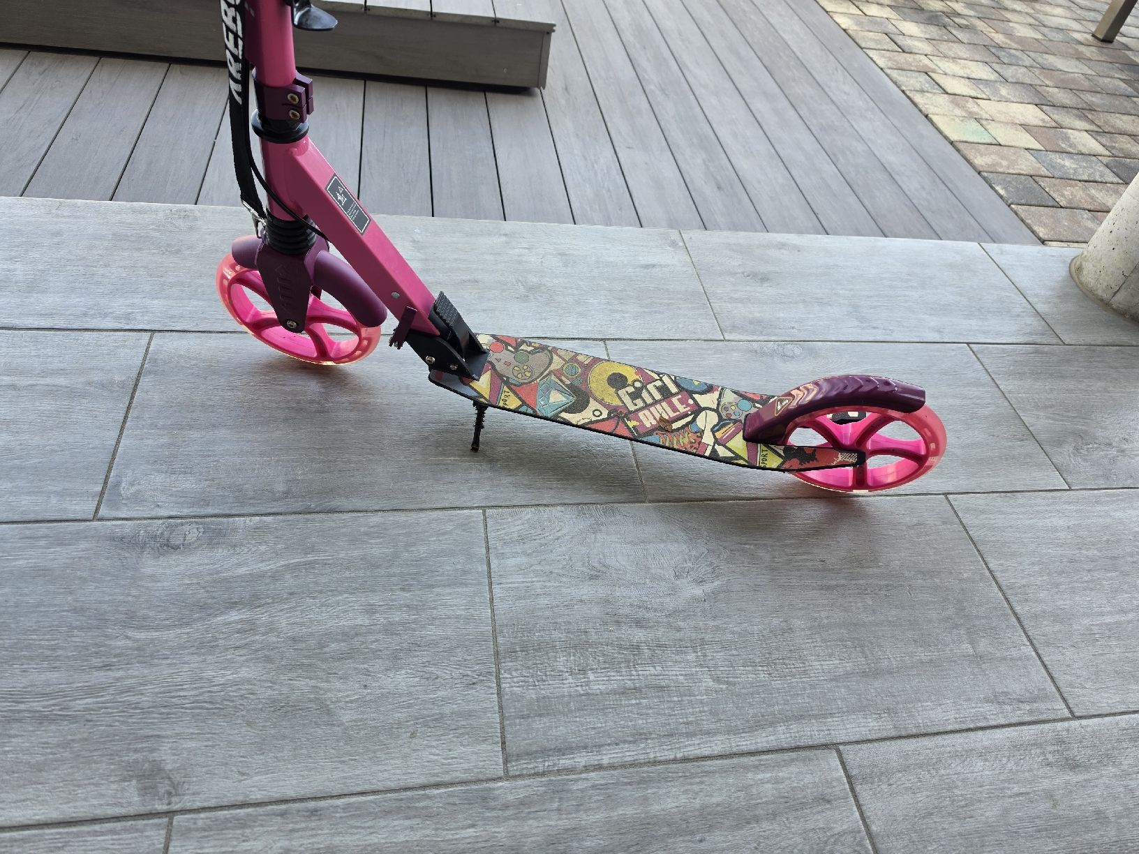 Fahrzeuge für Kinder: Trottinett Pink  – Gebraucht aus Oeschgen von Mich_elle