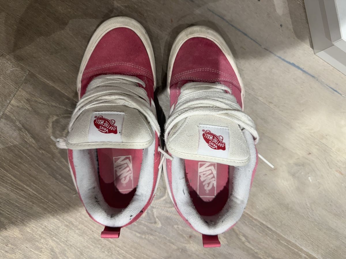 Vans Scarpe da donna: VANS knu school rose blanc taille 38.5  – Usato da Versoix venduto da emm_g7q9
