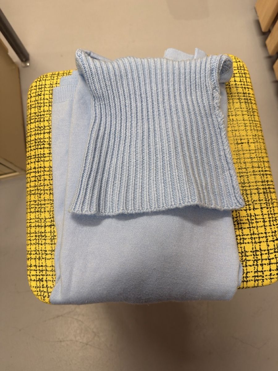Maglioni & Felpe: Georgina B. Rollkragenpullover hellblau Grösse 42 – Nuovo (secondo la descrizione) da Samstagern venduto da UM94 4
