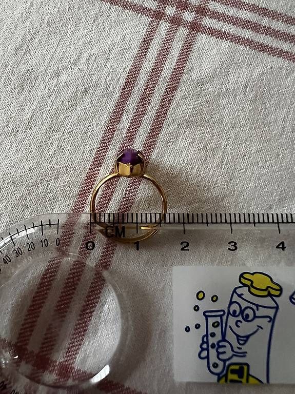 Anelli: Ring in Goldton mit lila Stein – Usato da Zürich venduto da nic_l9gv 2