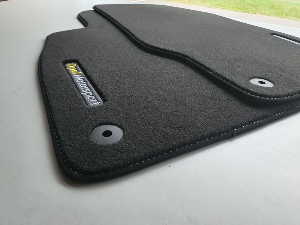 VELOURS FUßMATTEN Für OPEL ASTRA J (2009 - 2015) 4x STICKEREI