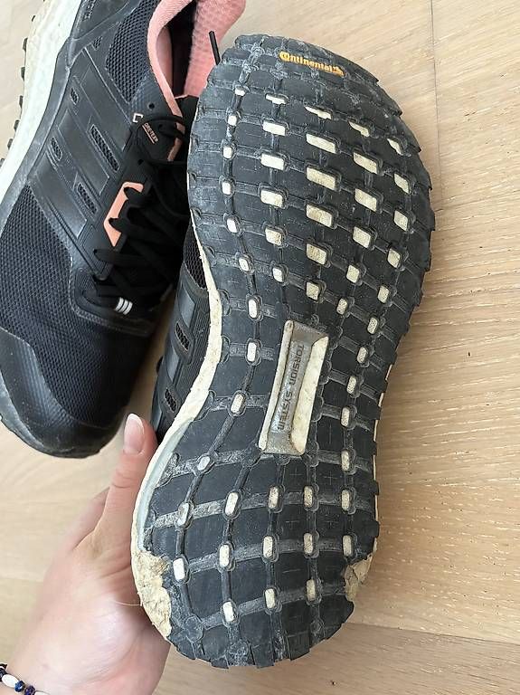 Adidas Scarpe da donna: Adidas Schuhe – Usato da Schüpfen venduto da ani_gj8r 3