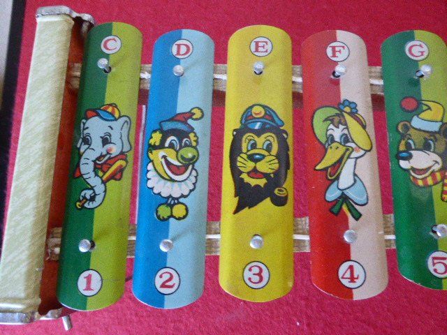 Giocattoli: Altes Kinder Xylophon Vintage – Usato da Hitzkirch venduto da kleinerbaer01 2