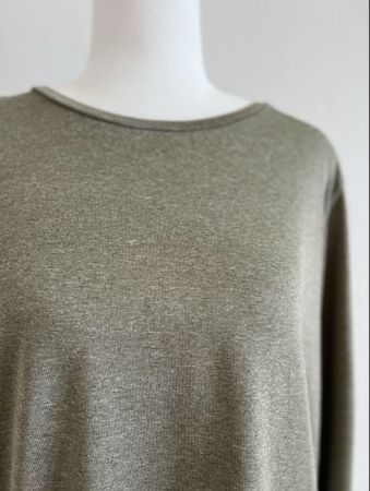 H&M Olive Green Long Sleeve T-Shirt - size S