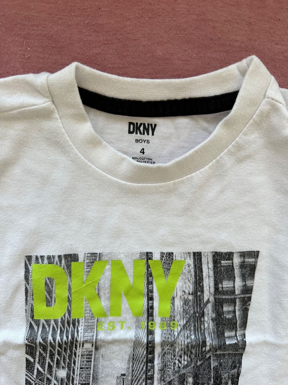 DKNY Camicie, T-shirt & Polo: T-Shirt DKNY – Usato da Dürrenroth venduto da tvy_bh56 1