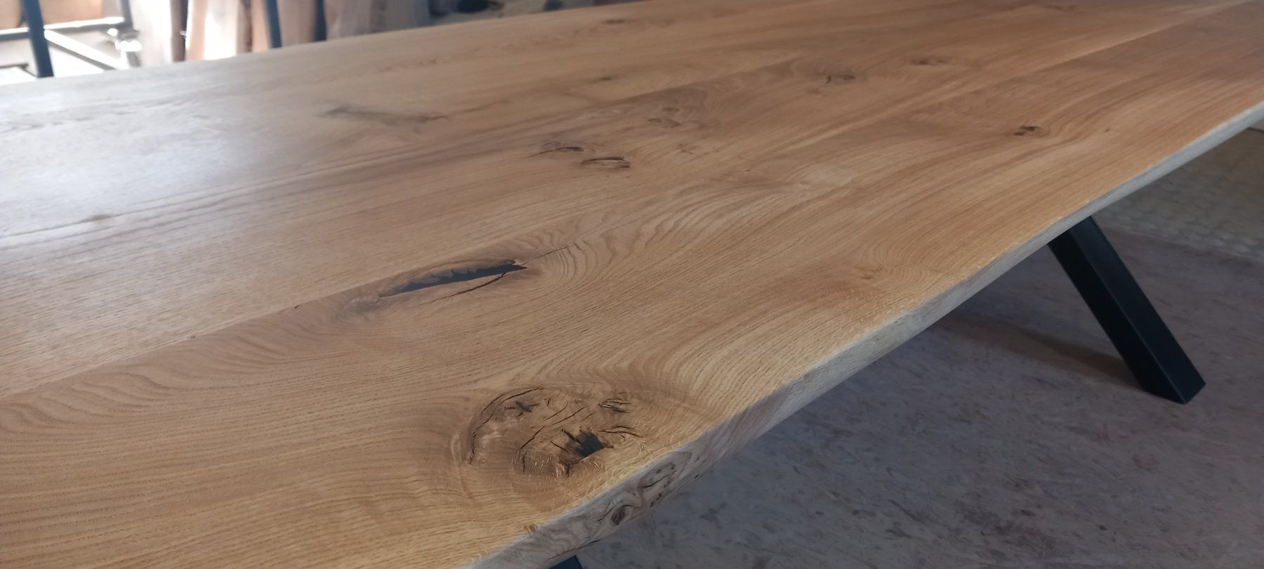 Tavoli: Schweizer Massivholztisch aus Eiche rustikal 260x110cm – Nuovo (secondo la descrizione) da Altishofen venduto da Rossi464 3