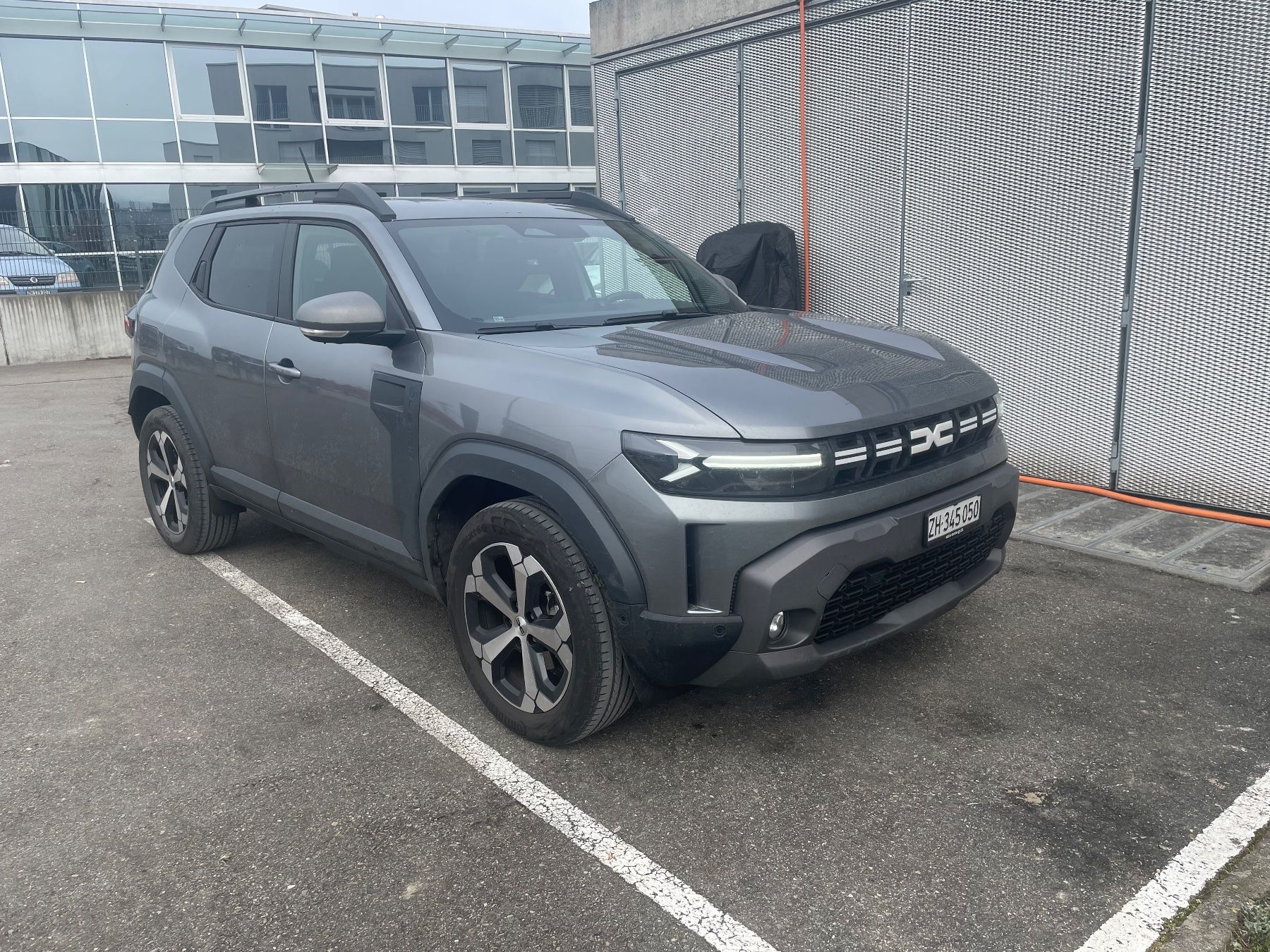 Dacia Automobili: Dacia Duster HEV 140 Journey – Usato da Bülach venduto da ble_26ph 1
