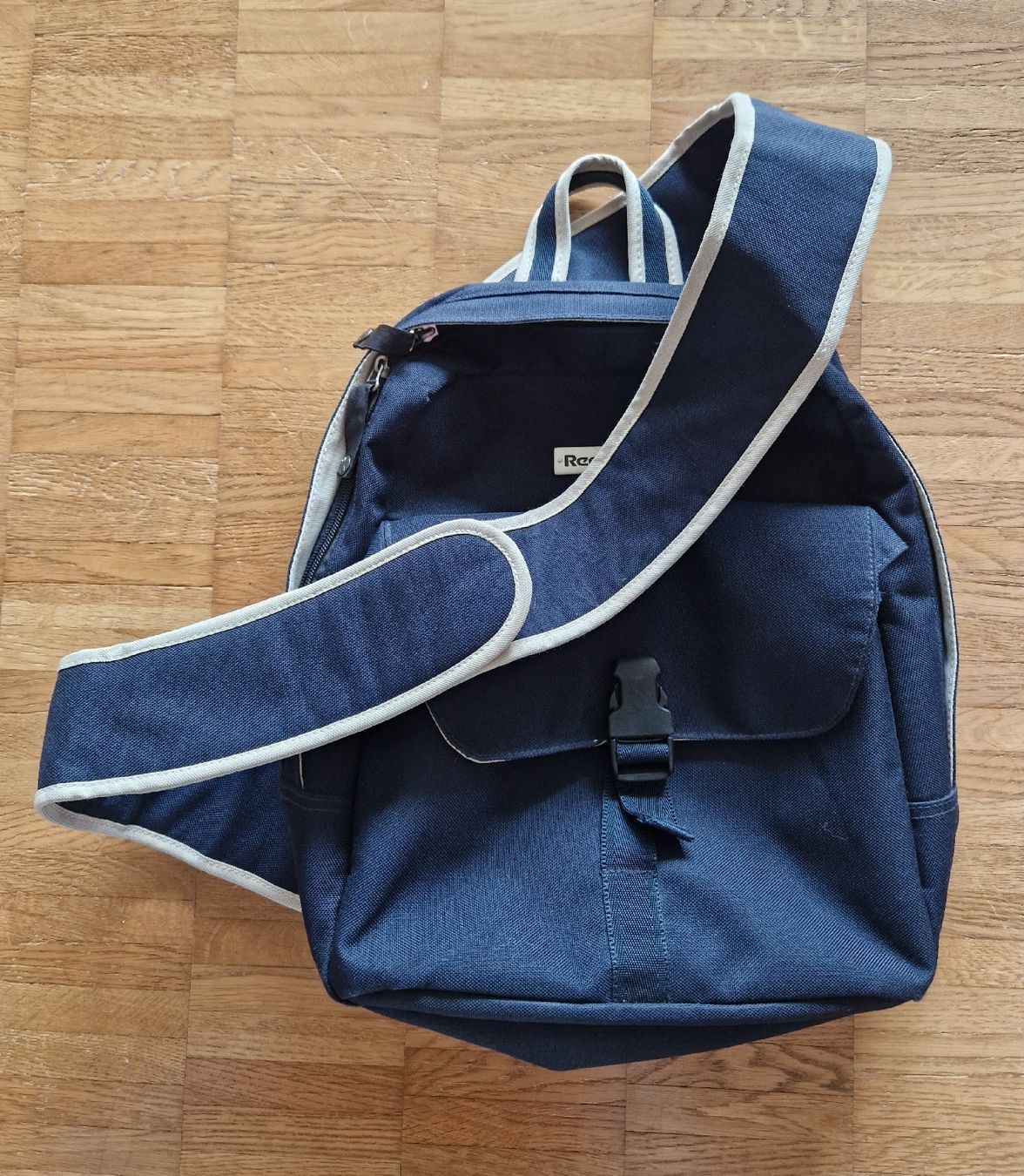 Reebok Borse da donna: Reebok Sling Bag, Dunkelblau – Usato da Kloten venduto da somsing 2