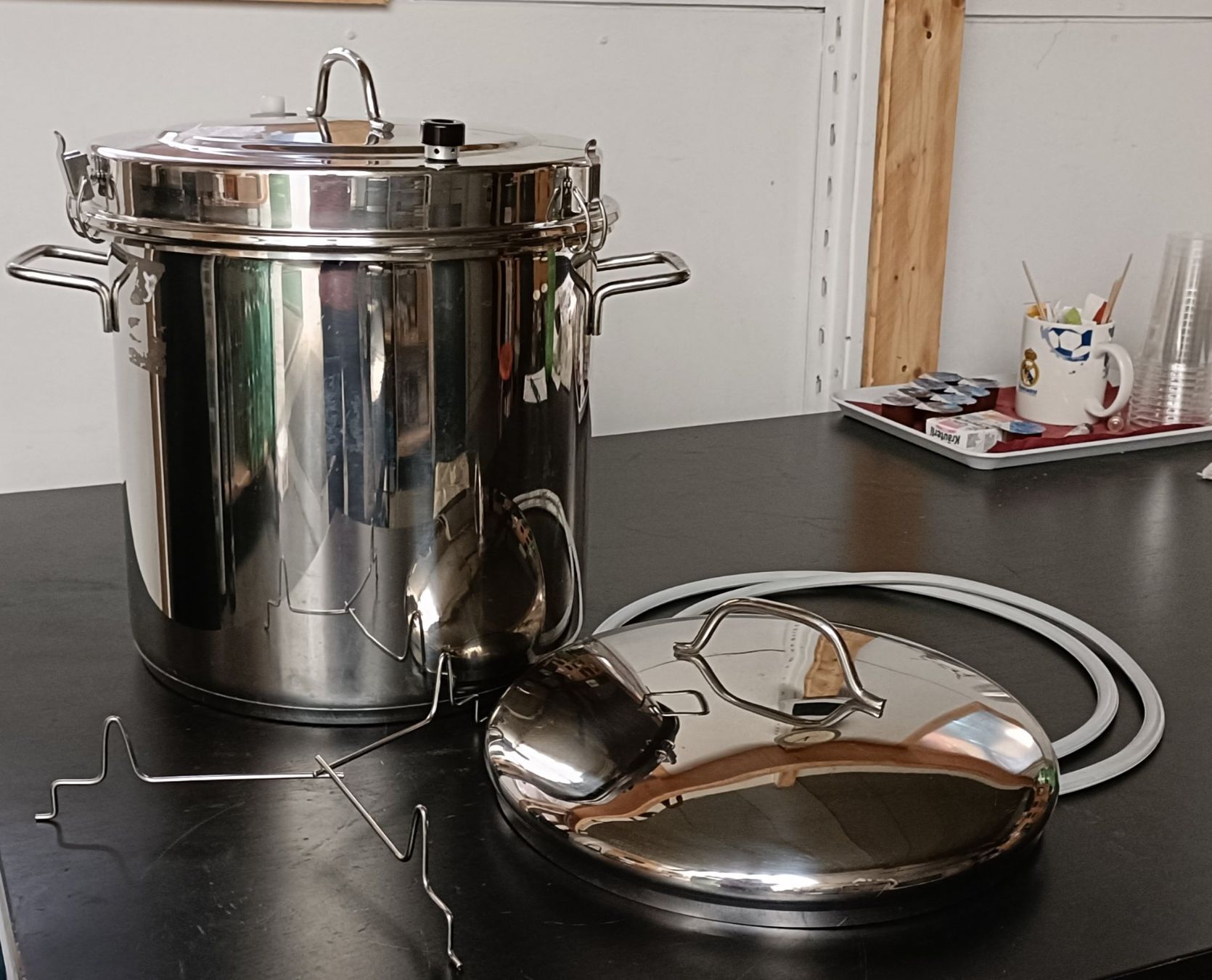 Casseroles: Wecktopf Chromstahl – D'occasion à Däniken SO par thumbnail 1