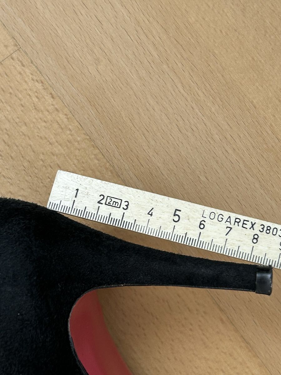 Scarpe da donna: Pumps Wildleder schwarz Gr. 40 – Usato da Reinach BL venduto da meinstil 7