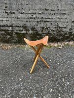 dreibeiniger Vintage Hocker