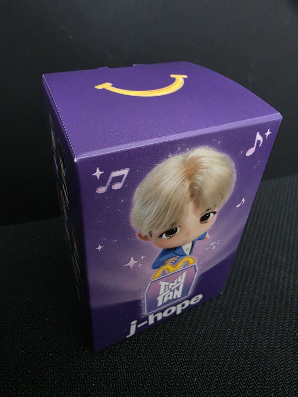Statuette: BTS Mc Donalds Promo Figur J-Hope – Nuovo e nell'imballaggio originale da Walzenhausen venduto da SakuraKageyoshi