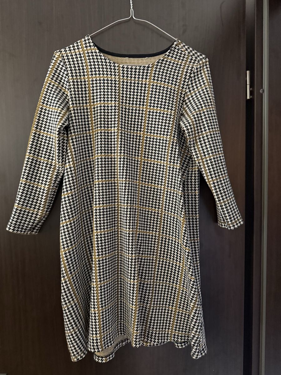Robes: Robe d'hiver , taille S – D'occasion à Vouvry par Jujujovan