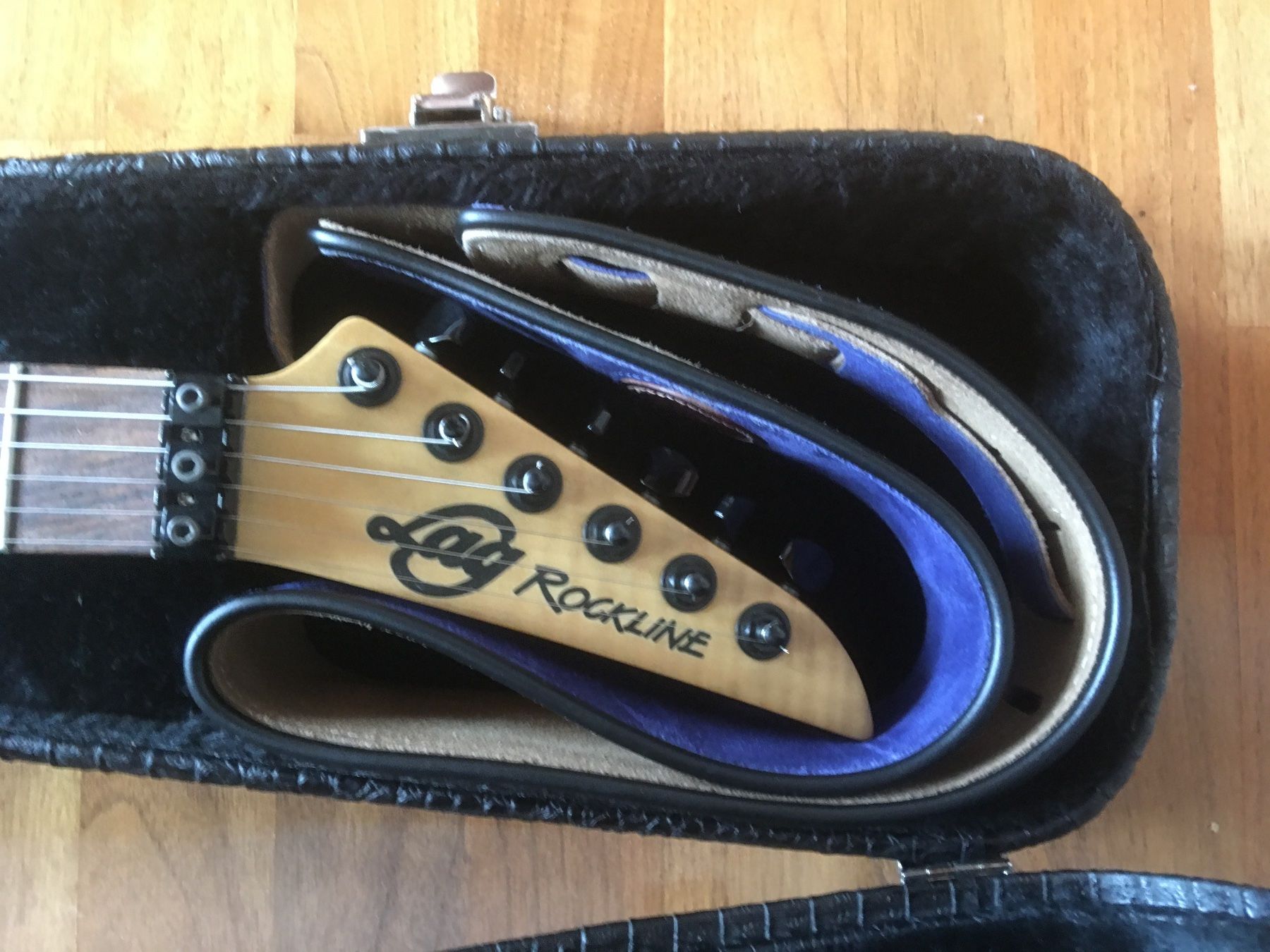 Strumenti musicali: Guitare électrique LAG Rockline snake – Usato da Bassecourt venduto da Sebiseba 2