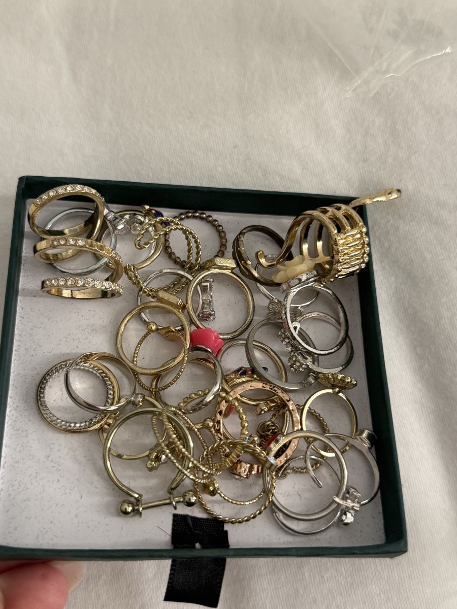 Anelli: Ringe Set – Usato da Dietlikon venduto da lizz.yy 2