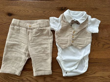 Babykleidung - Anzug Gr. 56