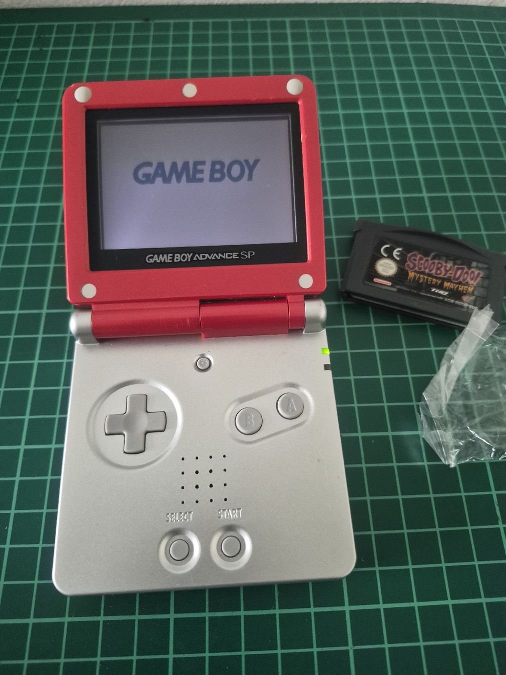 Nintendo Console: Mario Red Game Boy Advance SP + Scooby-Doo Game Bundle – Usato da Meyrin venduto da Retro-GZ 4