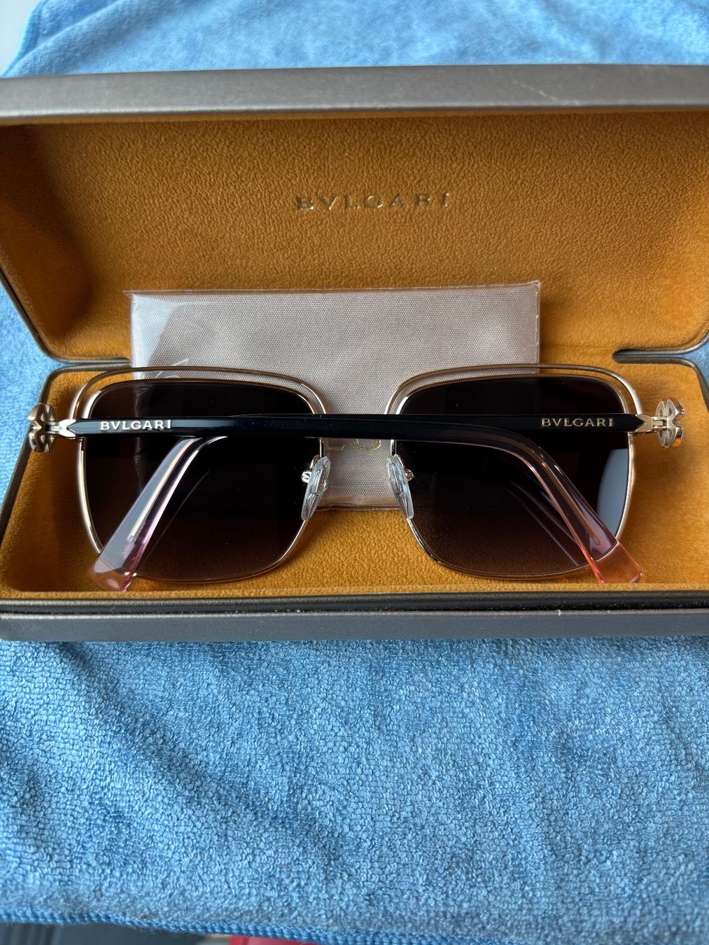 Bulgari Lunettes & Verres: Lunettes de soleil BVGARI – Neuf (Voir description) à Saignelégier par teres27 3