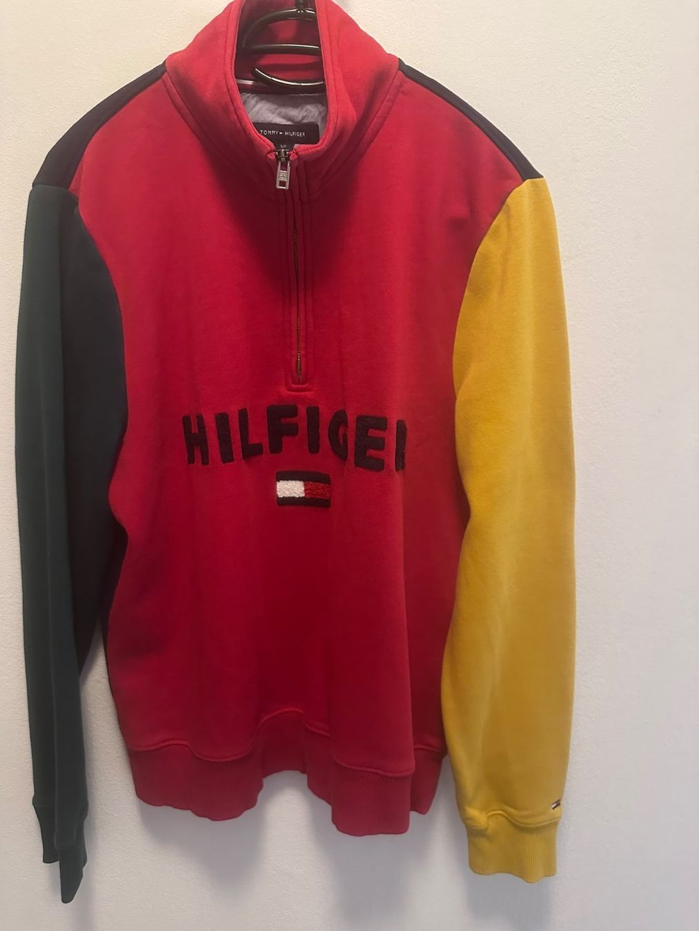 Tommy Hilfiger Maglioni & Felpe: Pullover Tommy Hilfiger Gr. S – Usato da Basel venduto da san_2jbt