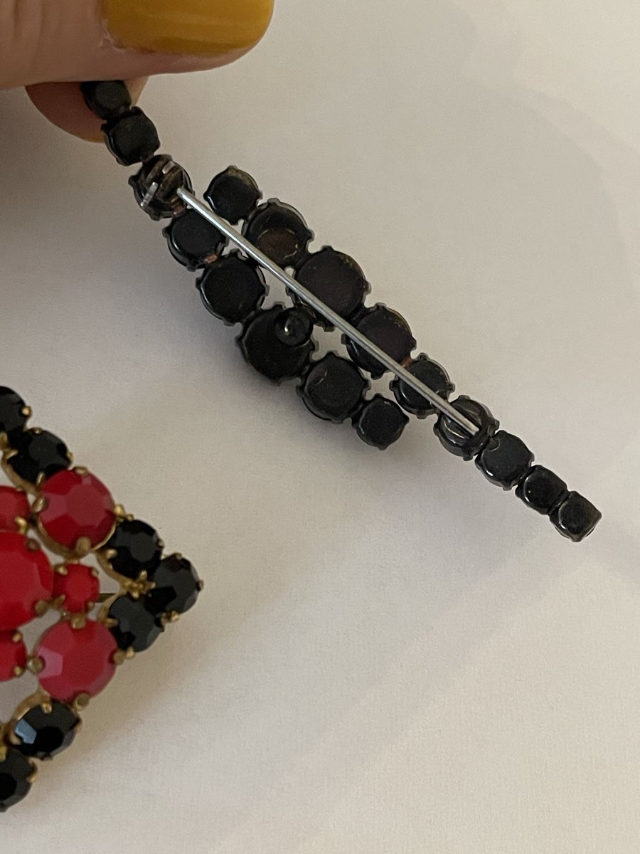 Spille & Fermagli: 2 Vintage Broschen, Strass Steine. – Usato da Winterthur venduto da tat_ky5h 5