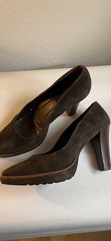 Scarpe da donna: Braune Zinda Wildlederpumps Gr. 40 – Usato da Zürich venduto da asc_72wl 1