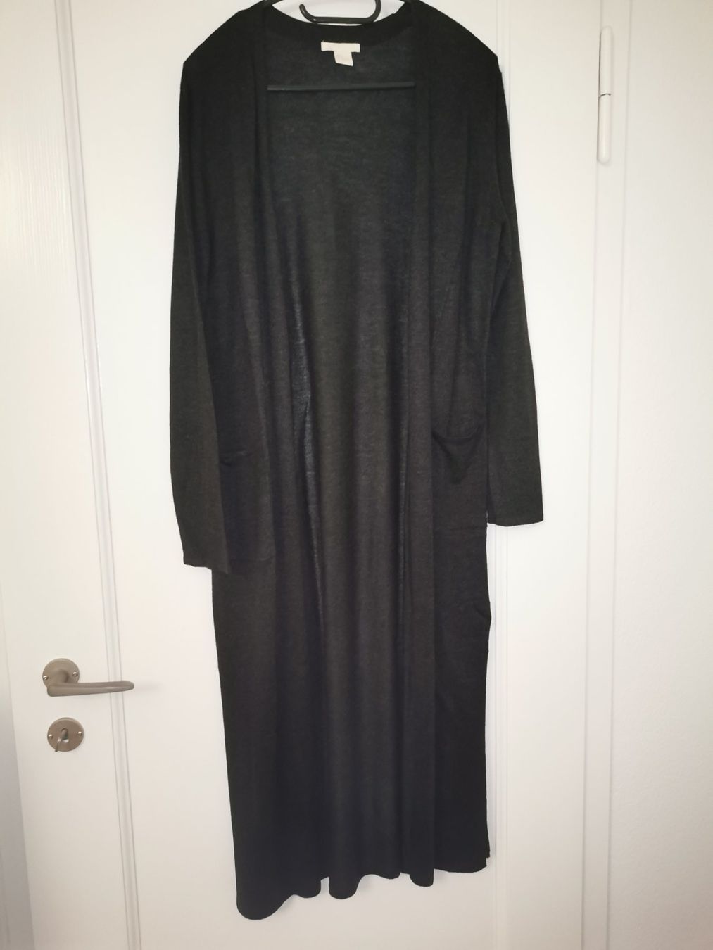 H&M Vestes: langer Cardigan – D'occasion à Bern par Linii 4