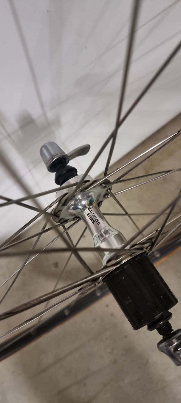 Shimano Ersatzteile: Shimano DuraAce Laufradsatz – Gebraucht aus Seon von Stibinio 6