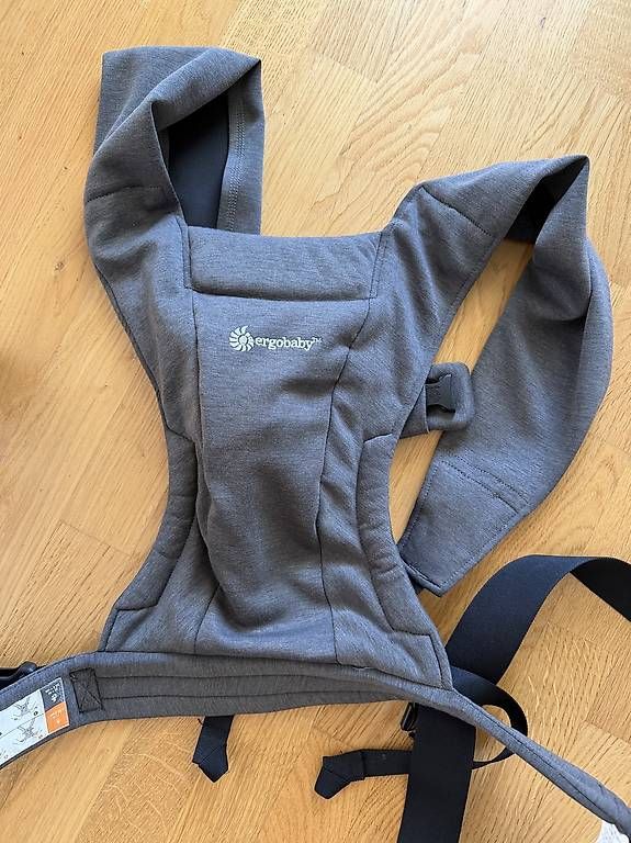 Bauch- & Rückentragen: Ergobaby Embrace Trage – Gebraucht aus Zürich von kes_h7vr