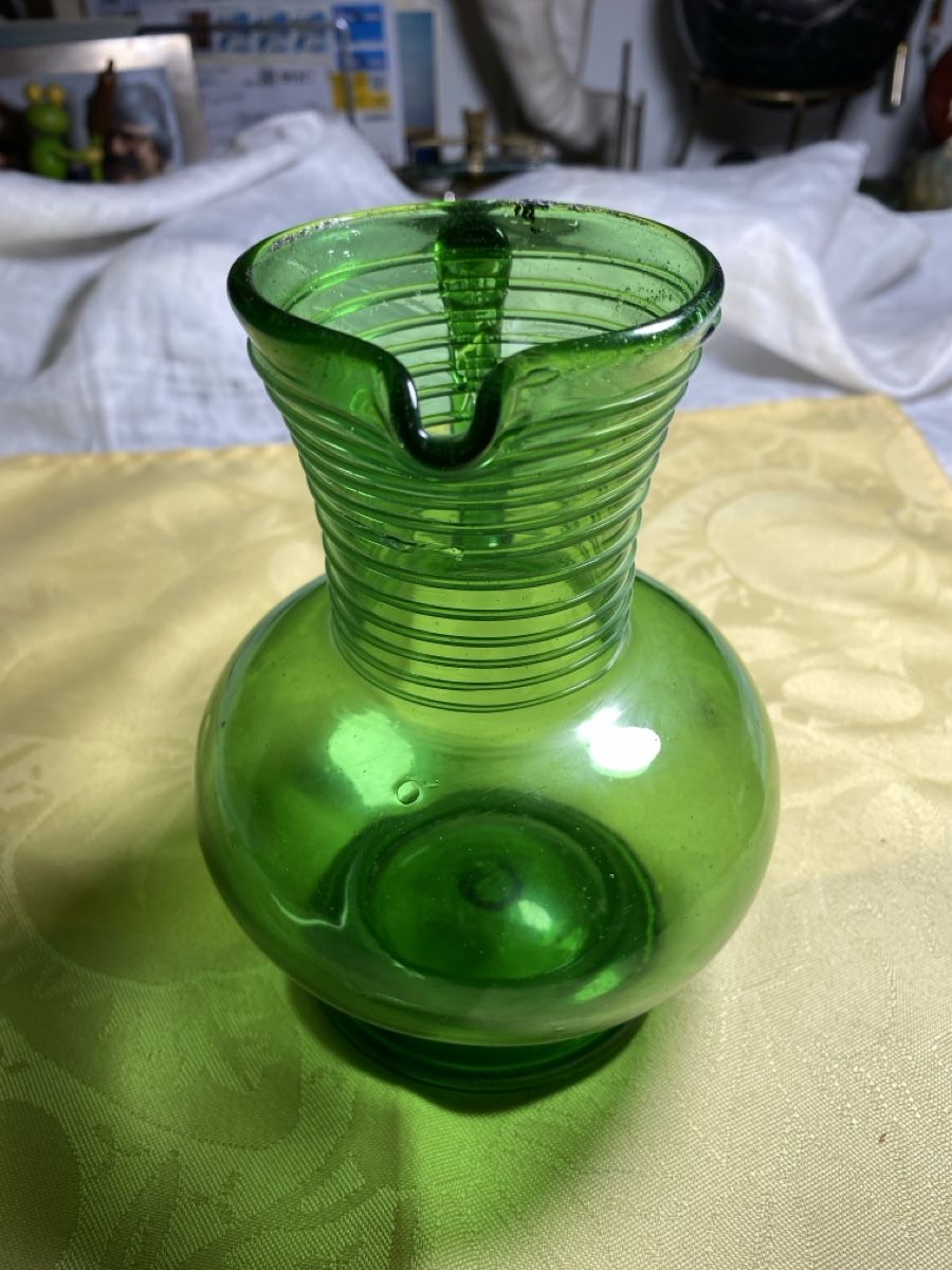 Caraffe: Petite carafe, ancienne, soufflé à la main – Usato da Bevaix venduto da Dominixx52 2