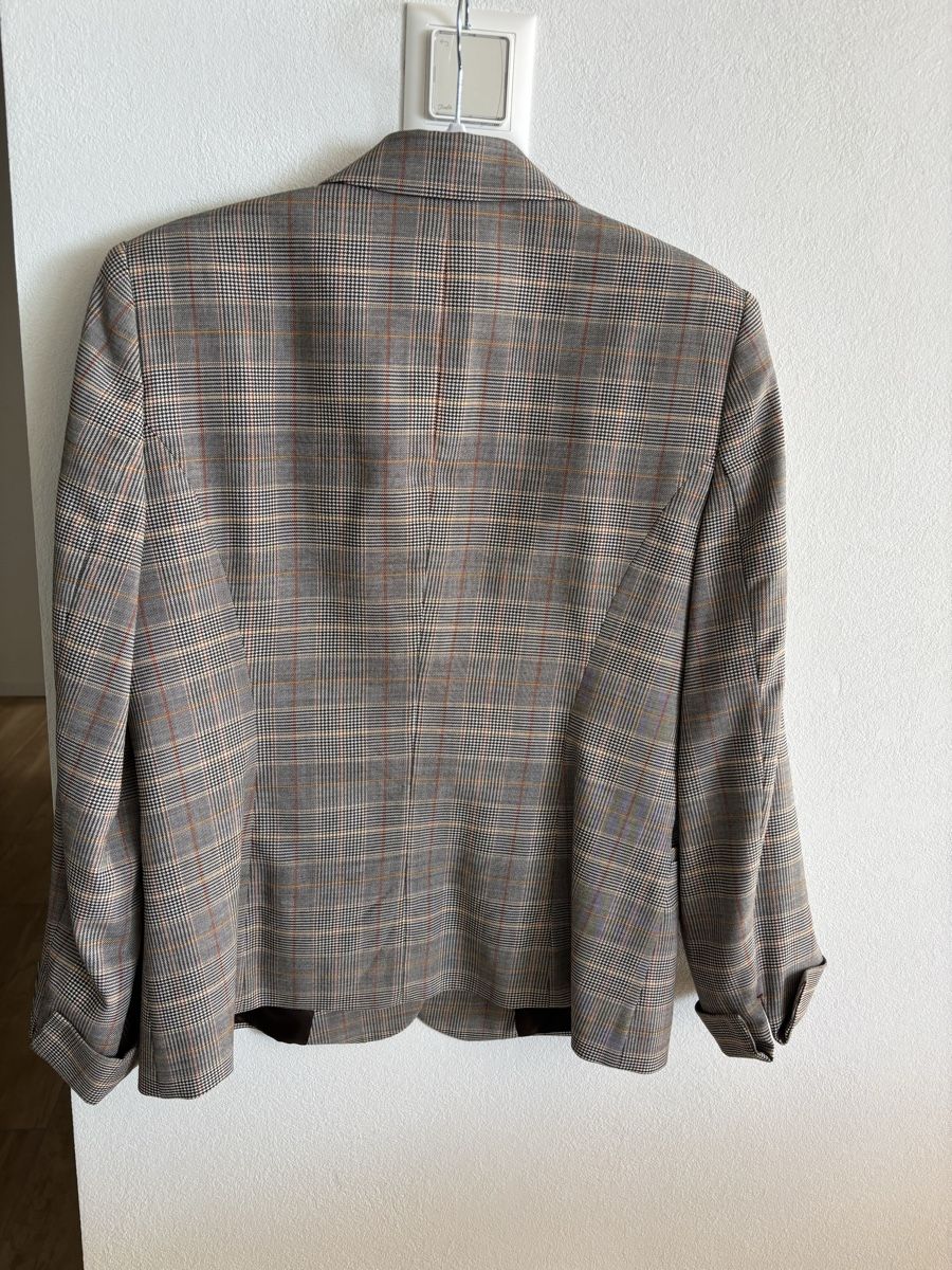 Betty Barclay Vestes: BETTY BARCLAY - Blazer - Comme Neuf! – Neuf (Voir description) à Chardonne par teenyweeny 4