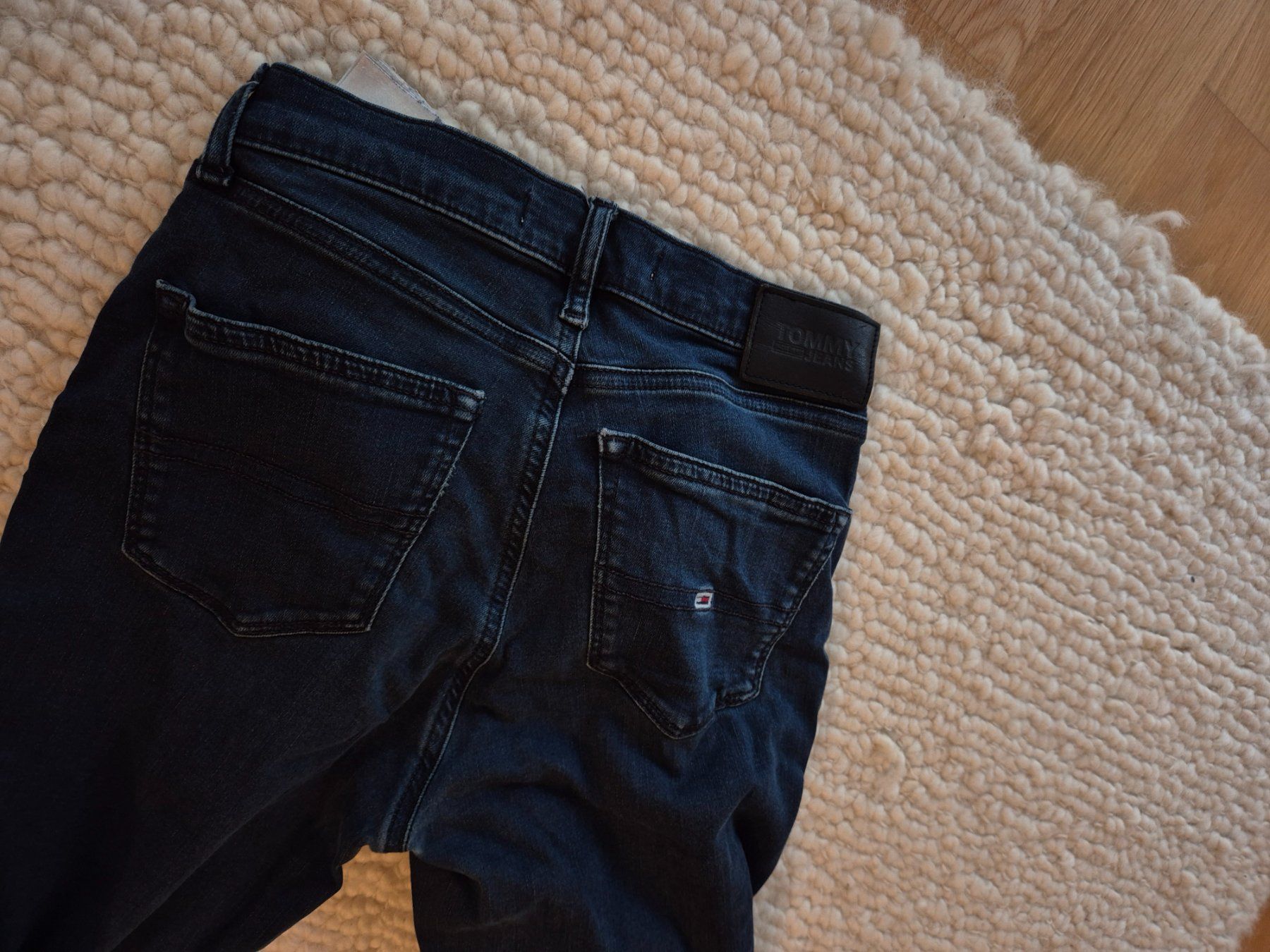 Tommy Hilfiger Jeans: Tommy Hilfiger elastische Jeans eng – Gebraucht aus Ittigen von LilyfromSwitzerland 1
