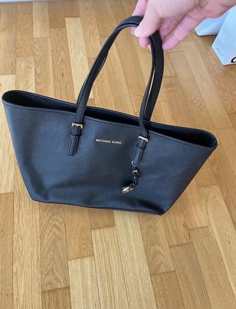 Michael Kors Quinn Tote Shopper Bag