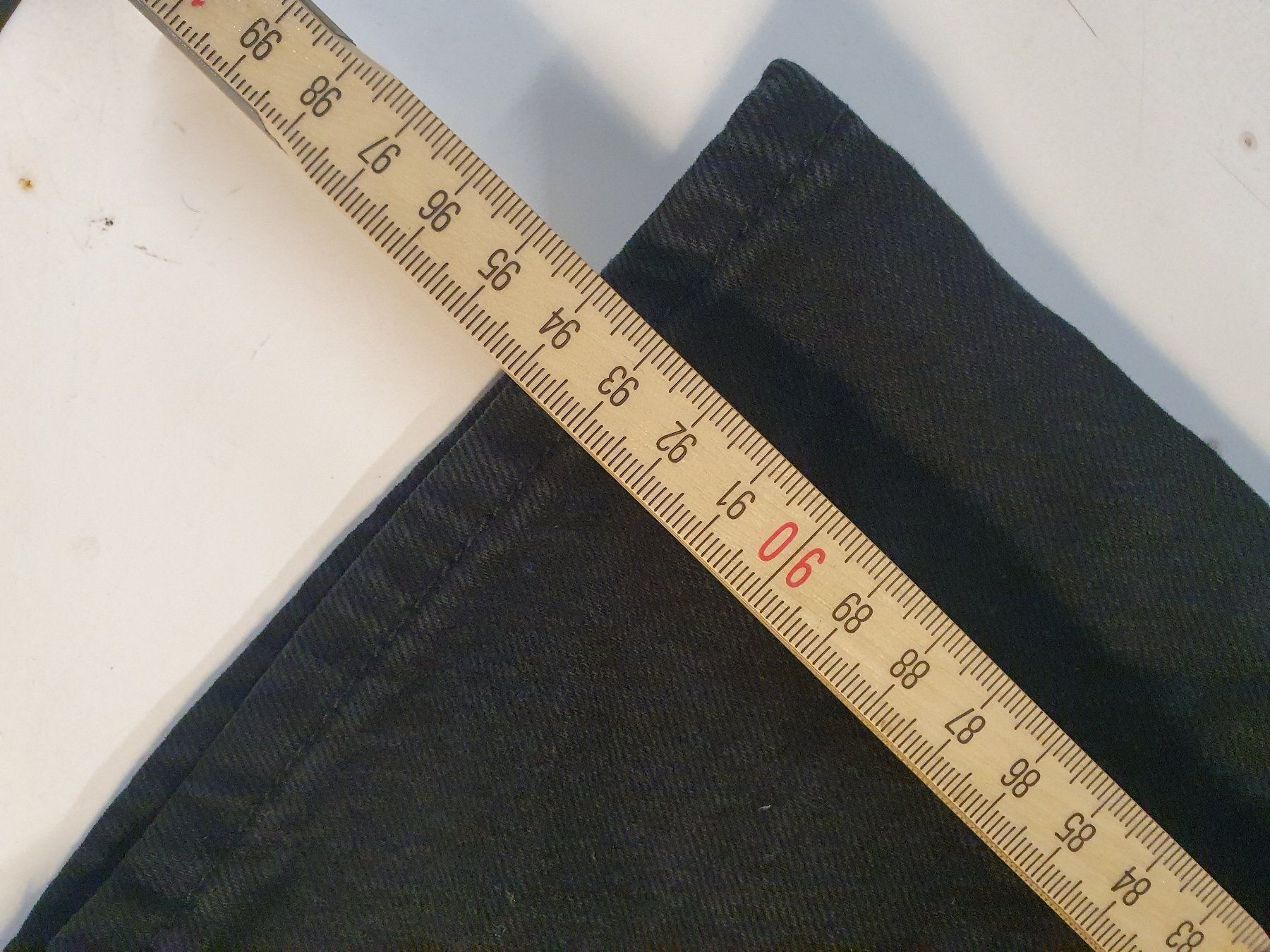 Levi's Jeans: Levis Premium Jeans schwarz grösse 23 – Usato da Zürich venduto da loosebone 2