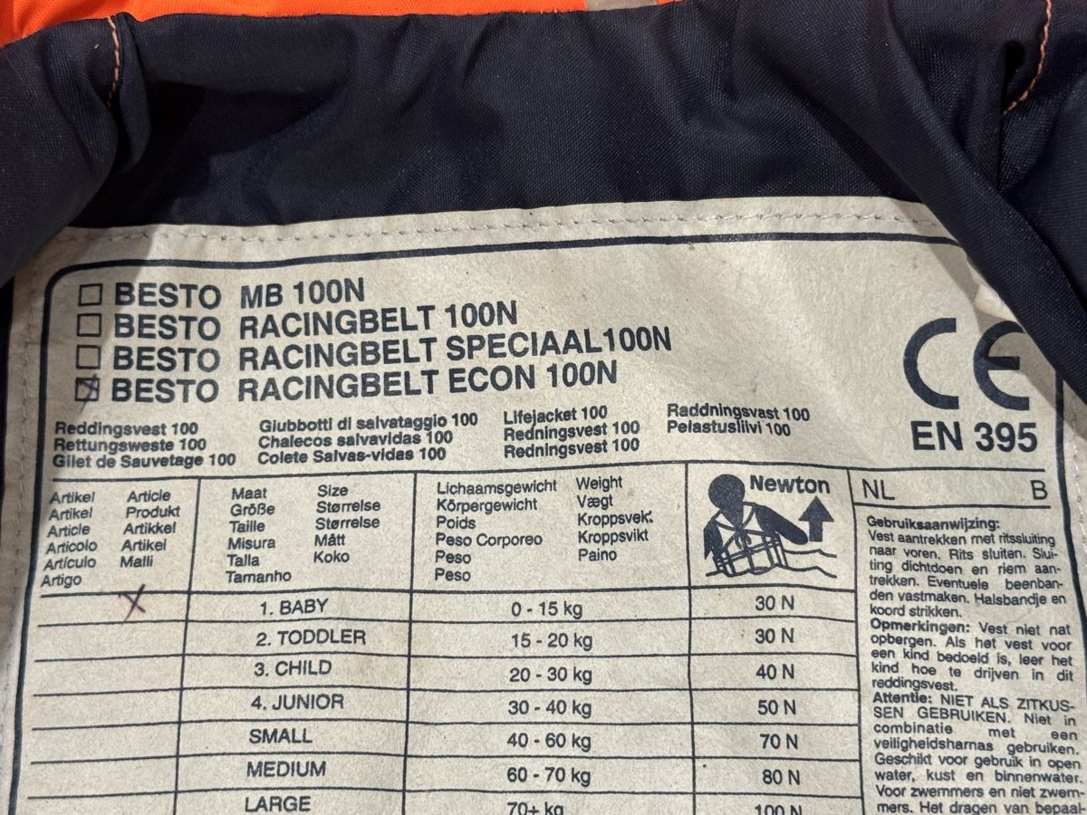 Giubbotti di salvataggio: Schwimmweste für Kleinkind – Usato da Wohlenschwil venduto da susburg 1