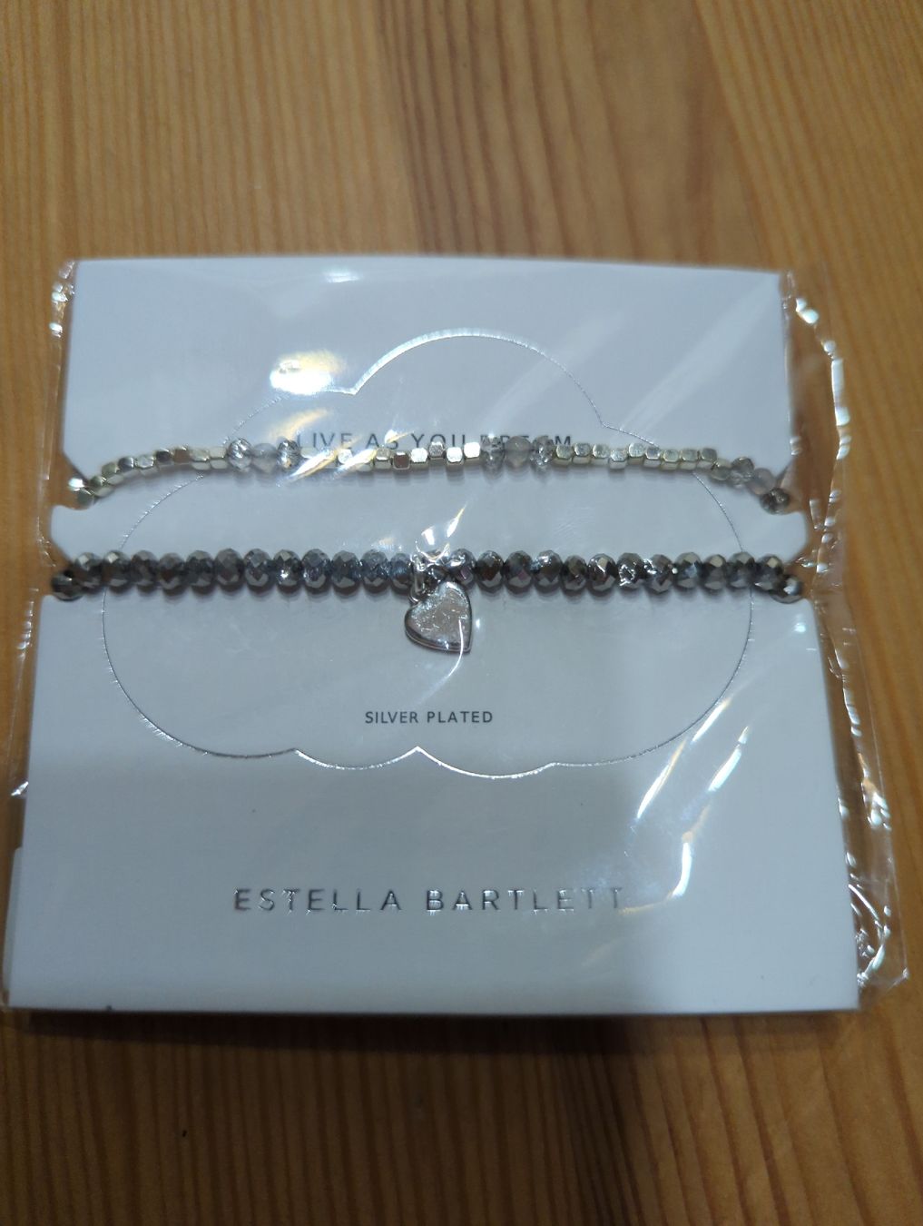 Bracciali & Braccialetti: Estella Bartlett Armbänder Silber Grau OVP Sommer schmuck – Nuovo e nell'imballaggio originale da Winterthur venduto da Glauriane 3