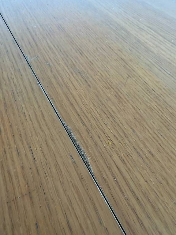 Tavoli: Bjursta Extendable Dining Table,IKEA, used, good condition – Usato da Zug venduto da lstefano1 1