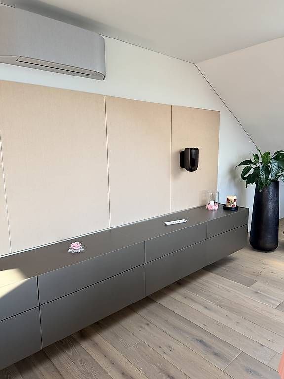 Poliform Mobili TV: Brandneues Poliform Code Wandsystem (NP CHF 16'000) – Nuovo (secondo la descrizione) da Frauenfeld venduto da Roma92 3