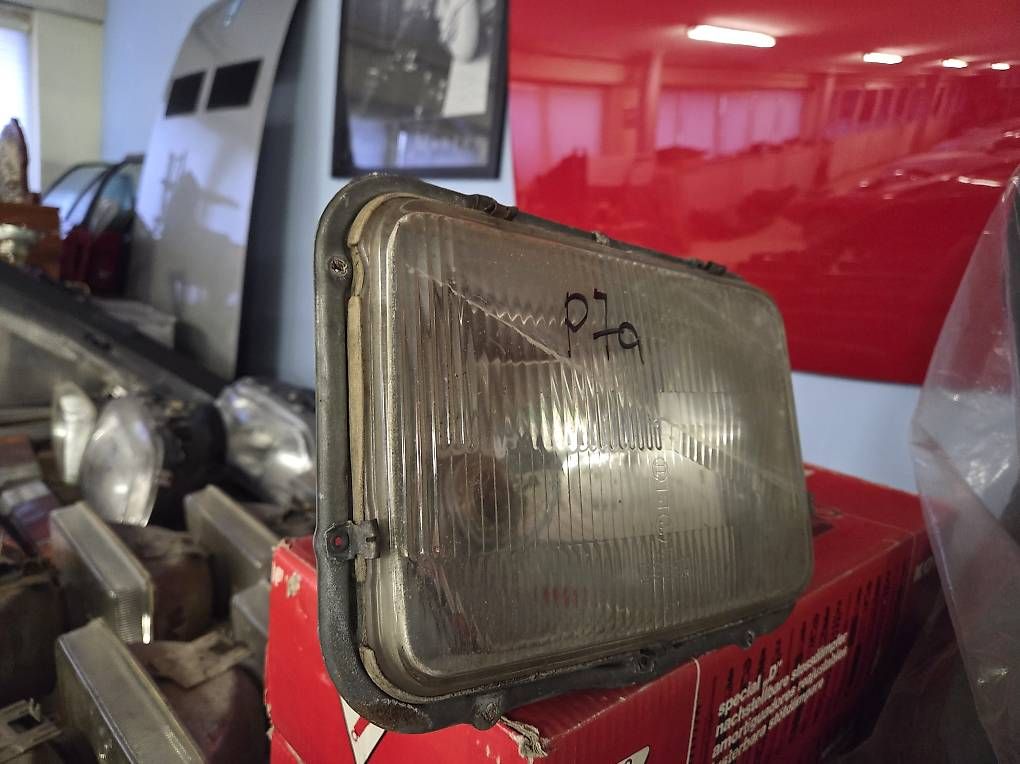Fari: Ford Scheinwerfer P70 – Usato da Matzingen venduto da AMY-007