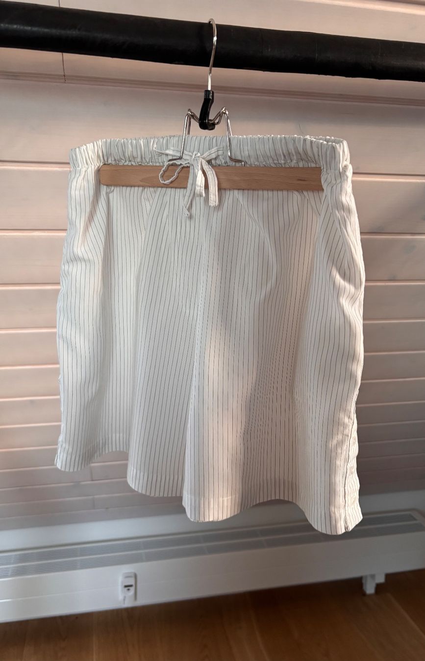 Sessun Pantaloni: Sessún "Hyoshima" shorts, size 34 – Nuovo (secondo la descrizione) da Kilchberg ZH venduto da ben_pc68 5