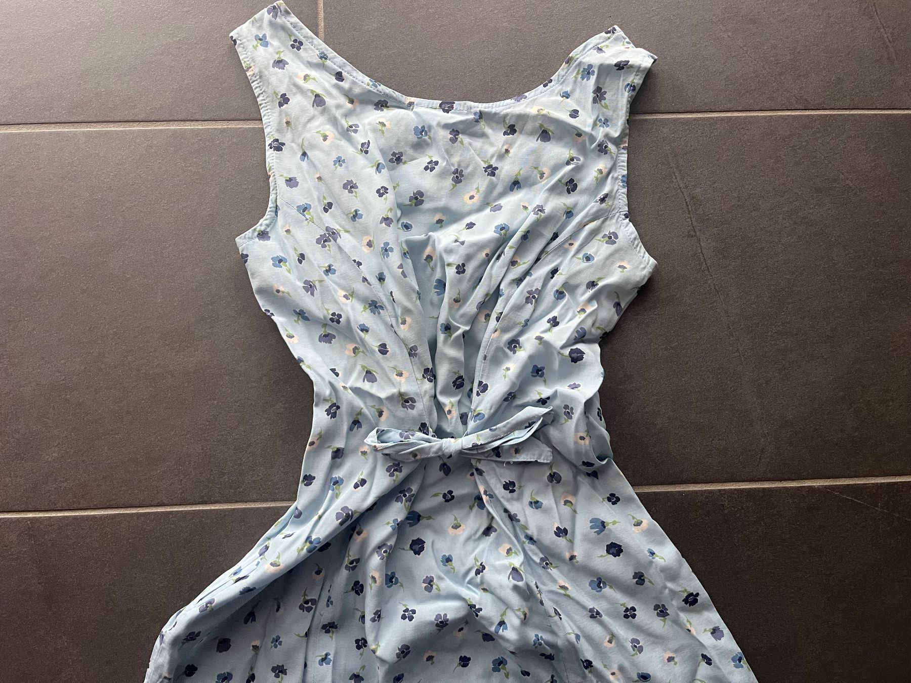 Robes: Hellblaues Sommerkleid mit Blumen - Trend Collection – Neuf (Voir description) à Wallenried par nfe_2xn6 4