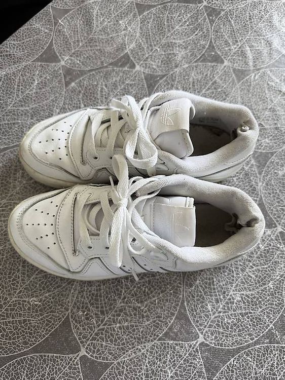 Adidas Scarpe da donna: Adidas Schuhe, weiss, gebraucht, Gr. 37.5Schnäppchen! – Usato da Luzern venduto da Lorena.haj