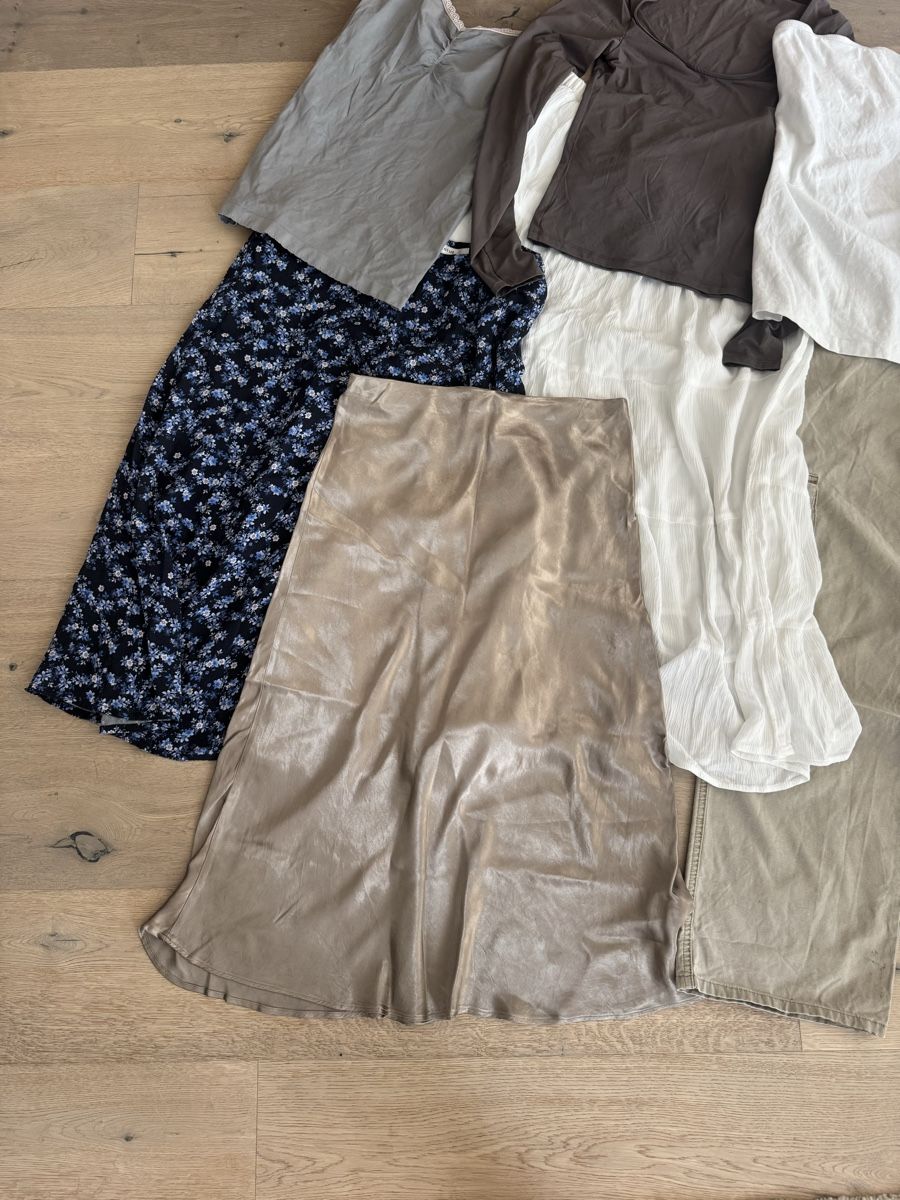 Lotti di vestiti: Trendiges Kleiderpaket Grösse M – Usato da Winterthur venduto da ali_t7d6 3